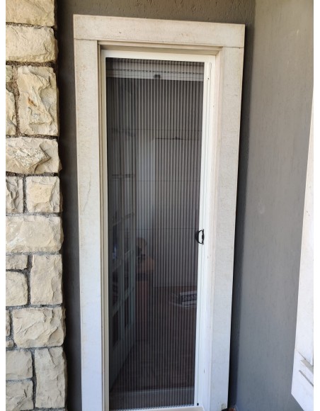 Zanzariera orizzontale plissettata 08... Zanzariera orizzontale plissettata 08...