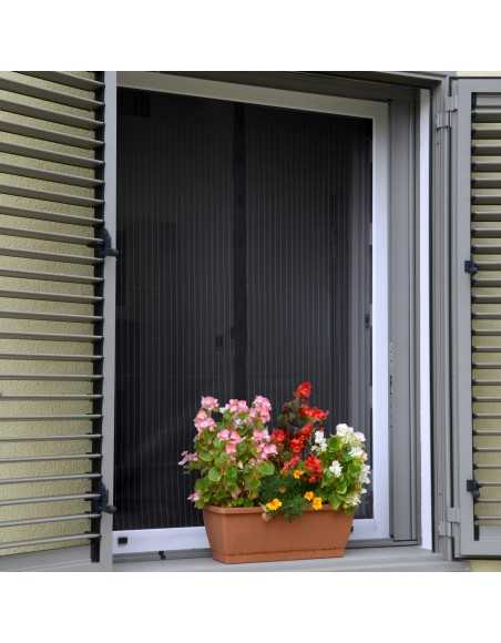 Zanzariera a Panelli per Finestra con... Zanzariera a Panelli per Finestra con...