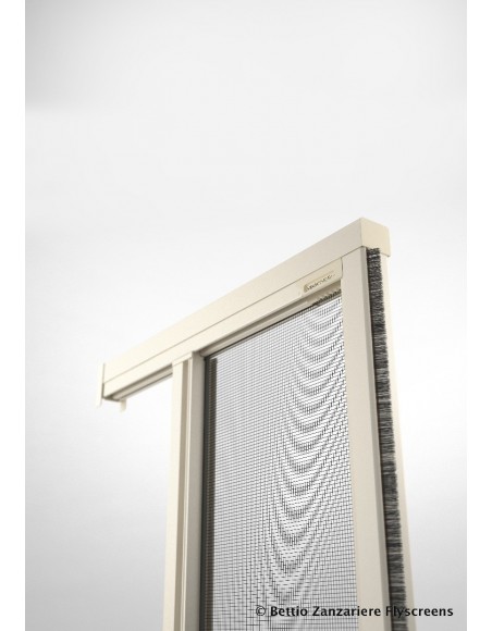 Zanzariera orizzontale con carrarmato... Zanzariera orizzontale con carrarmato...